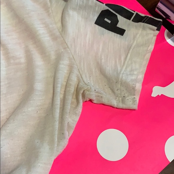 ❌ SOLD ❌ Pink Victoria Secret white short sleeve - Picture 7 of 8